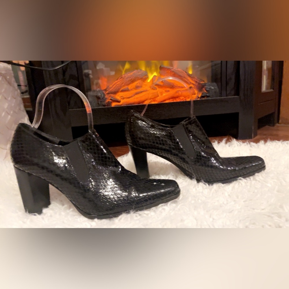 Vero Cuoio Snakeskin Heels | Black | Leather Sole | Made In Italy | Size 38.5